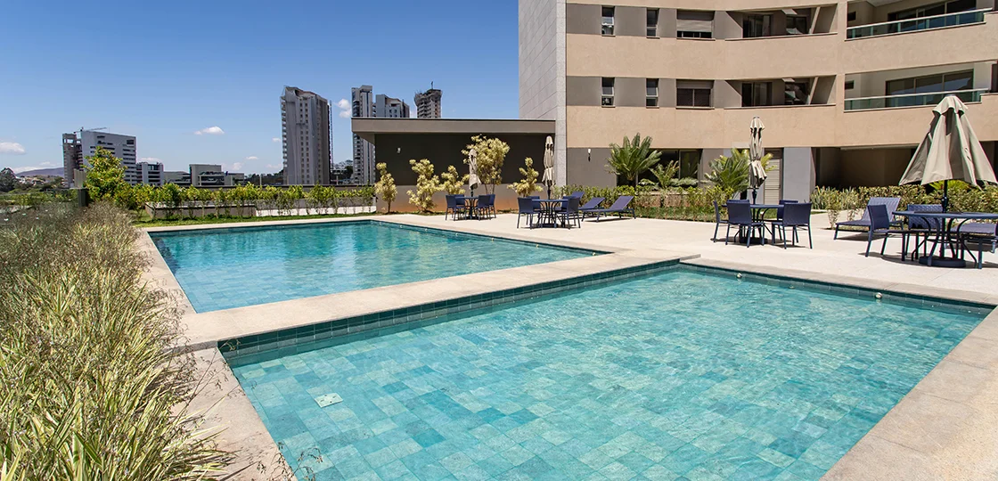 Piscina com Prainha